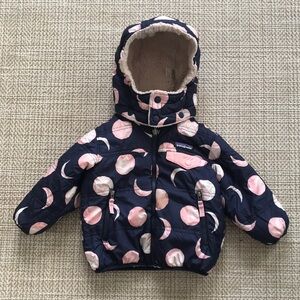 Patagonia Reversible Tribbles Jacket (size 12-18m)